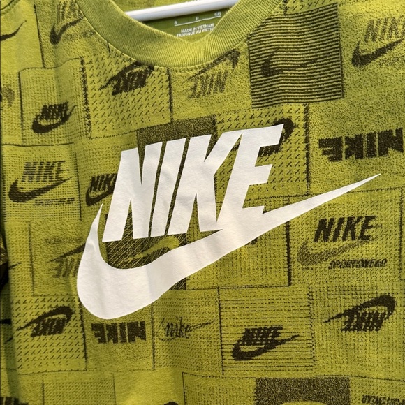Nike Kids Olive Patterned Tee - Picture 3 of 4